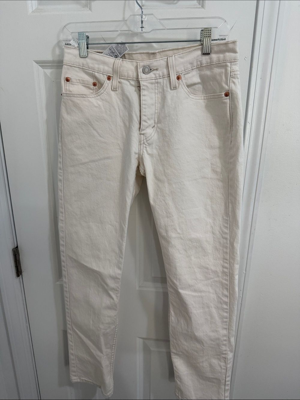 Levi's Straight Leg Jeans in Cream Size W29/L 30